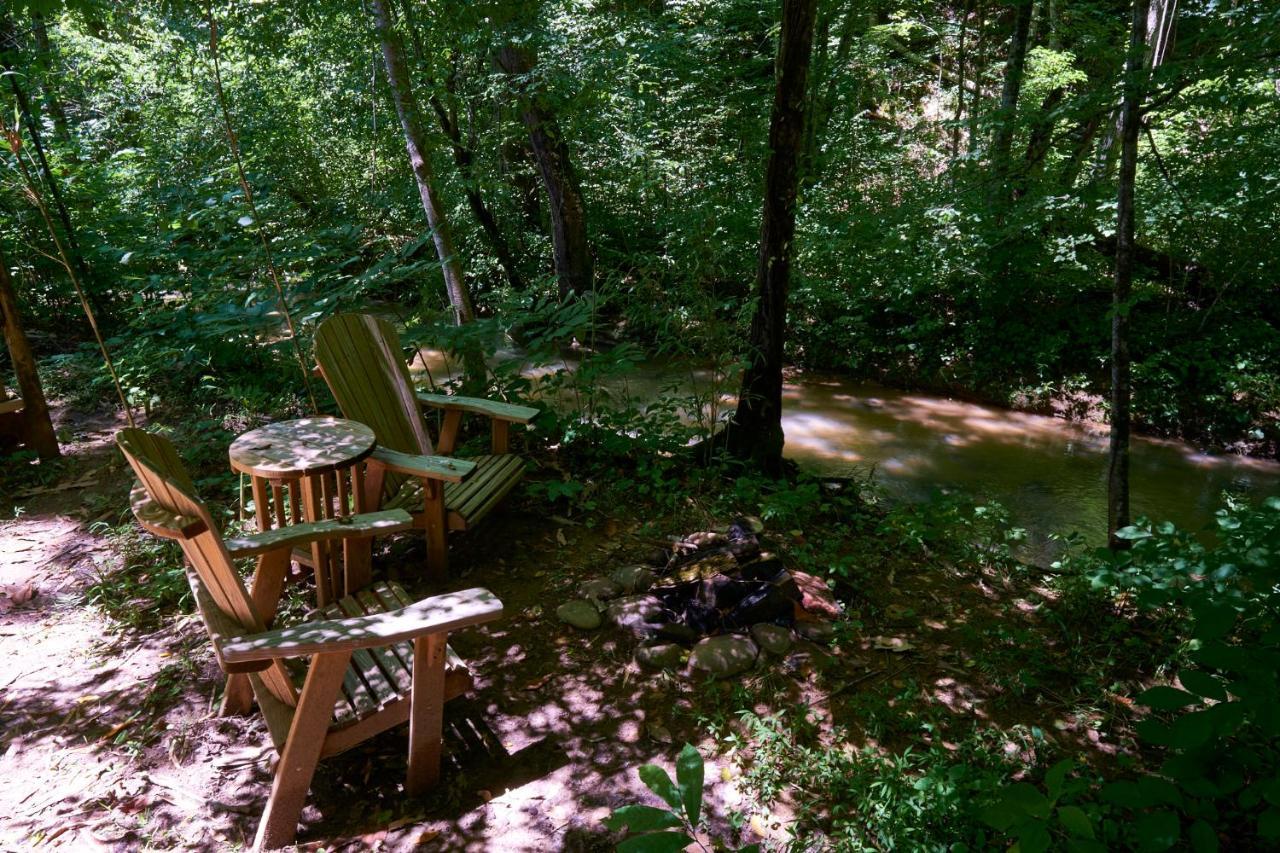 Creekwalk Inn Bed And Breakfast With Cabins Cosby Екстер'єр фото